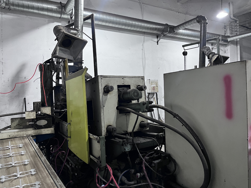 ເປັນ​ຫຍັງ​ແສງ​ສະ​ຫວ່າງ​ສະ​ເຫມີ​ໄປ​ໃນ​ກອງ​ປະ​ຊຸມ​ຂອງ Jinhua Hanjia​?